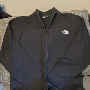 The North Face Womens Black 1/2 Zip - NWOT -Sz Large